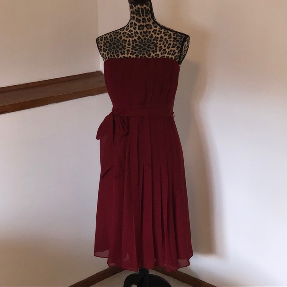 Ann Taylor Dresses & Skirts - Reposh. Ann Taylor strapless pleated dress